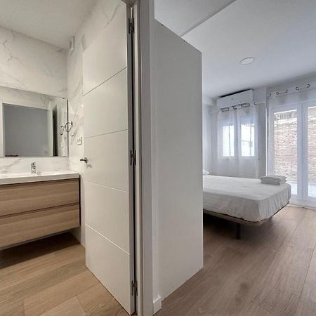 Artes Y Oficios Apartaments Ab Valencia Exteriör bild